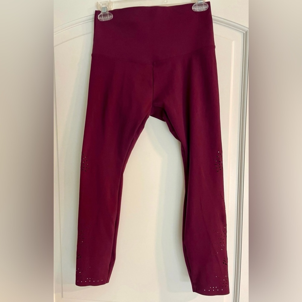 Lorna Jane Leggings Burgundy Regular High Rise Laser Cut Women's Ankle